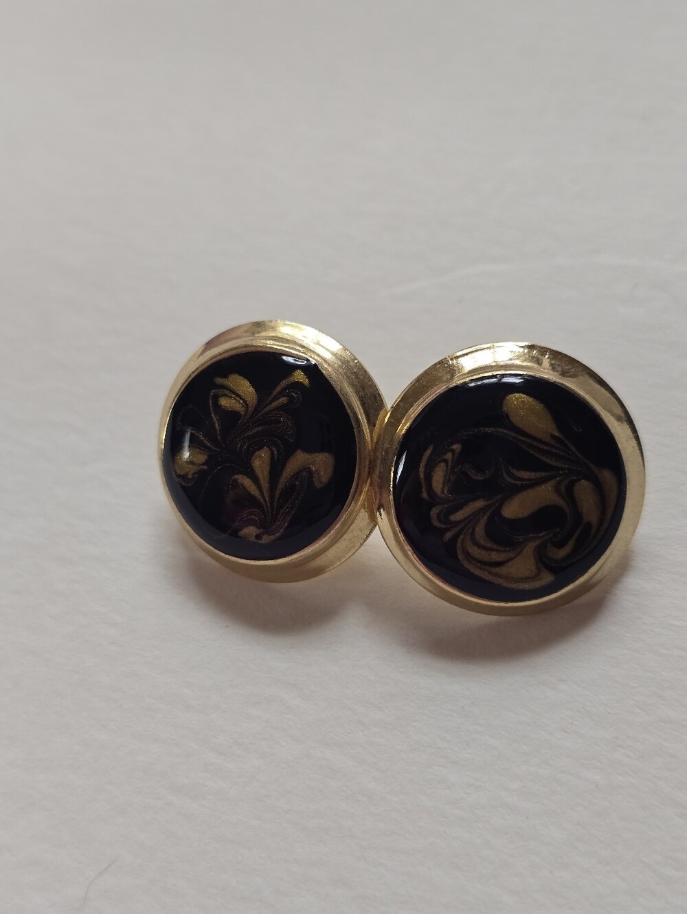 Gold and Black Swirl Round Clip Earrings